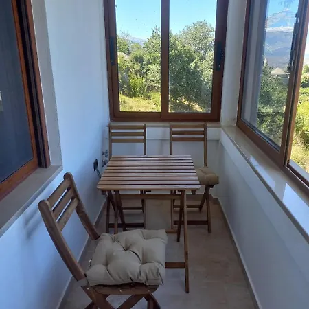 Rock Mountain House Apartmán